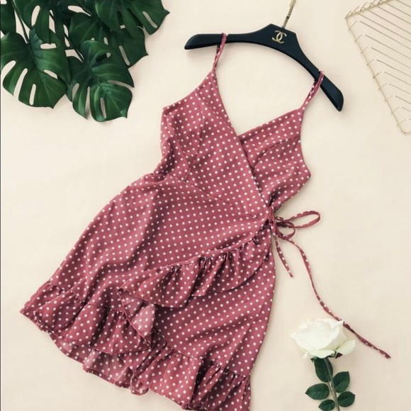 Dresses & Skirts - Dress polka dot blush lavender ruffle vneck dress